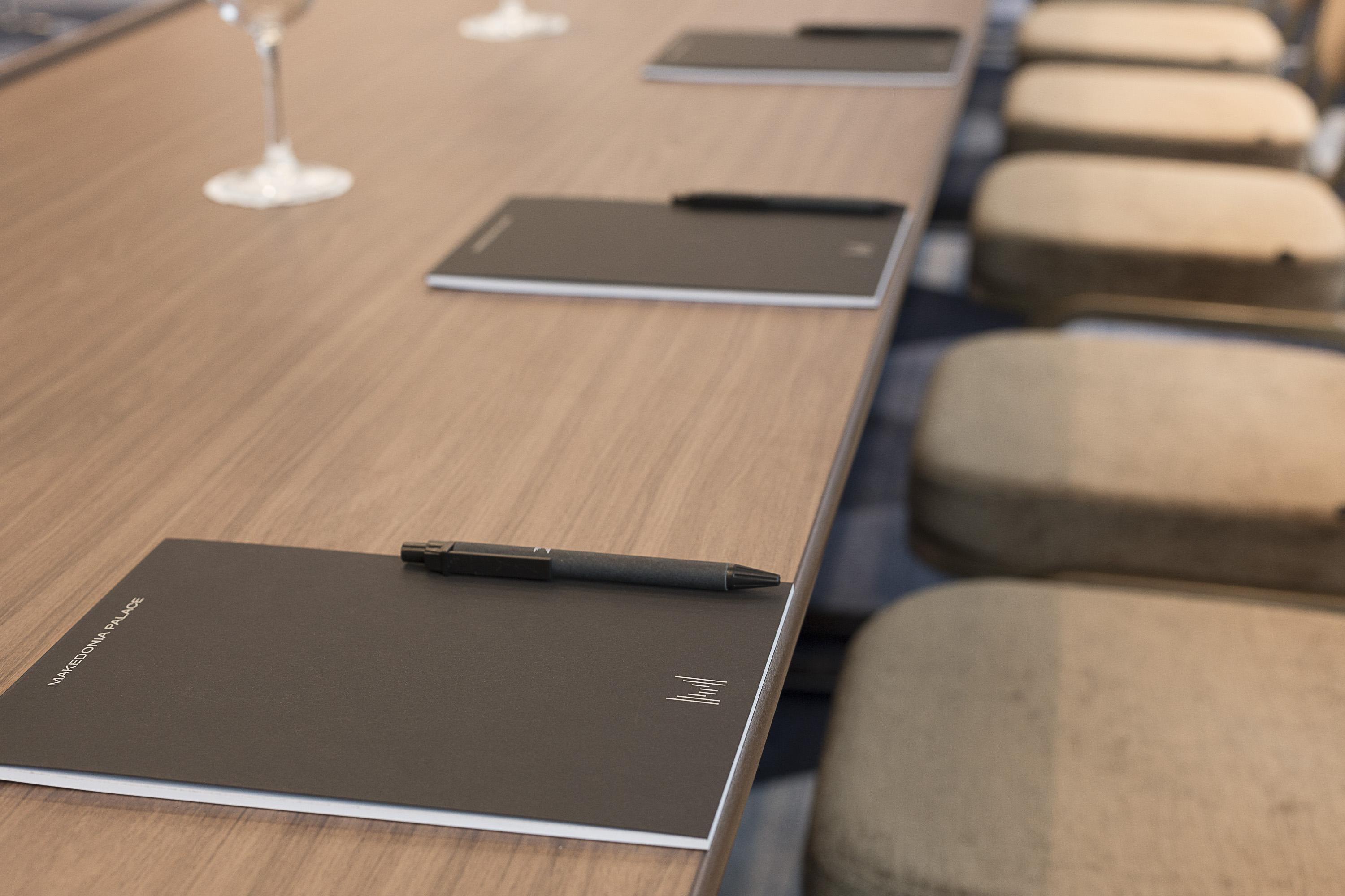 Makedonia Palace Thessaloníki Eksteriør bilde A meeting room at the European Parliament