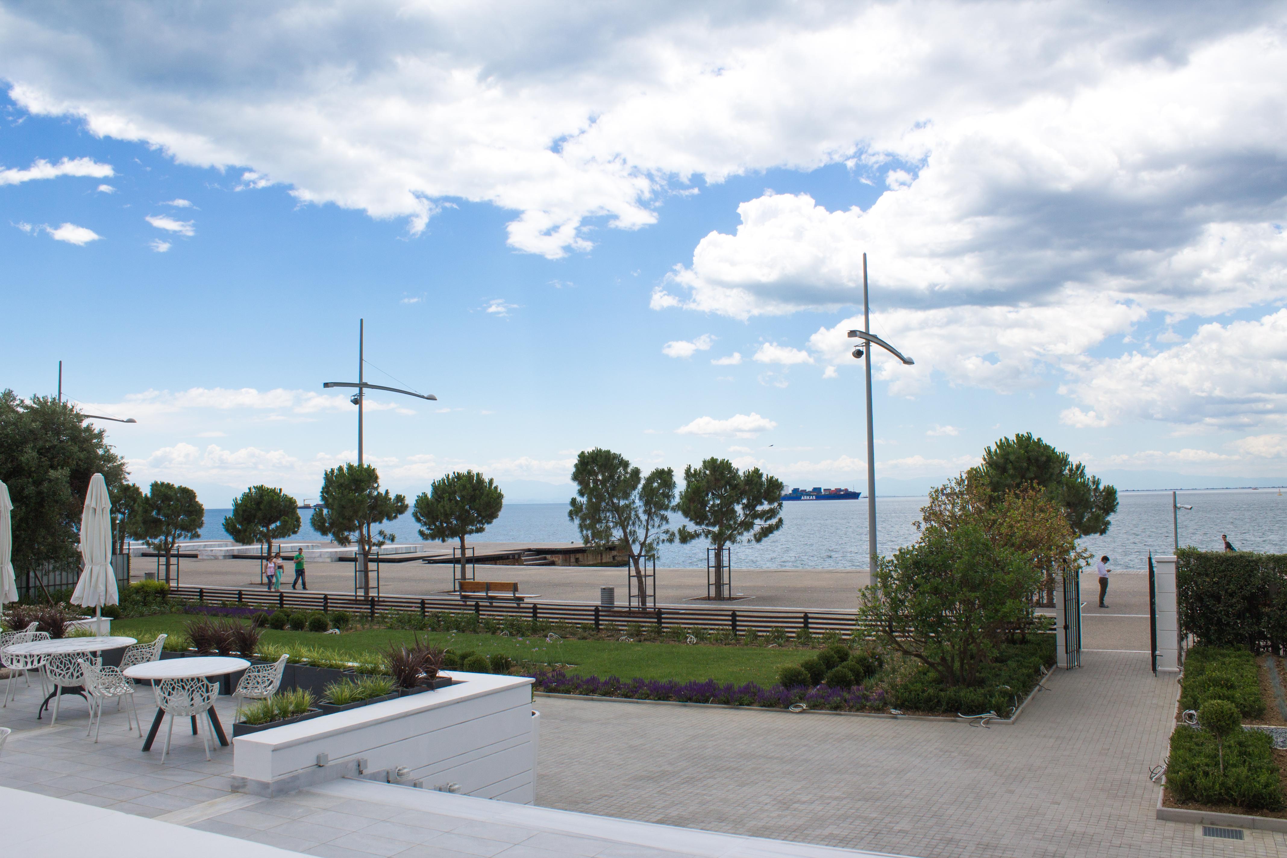 Makedonia Palace Thessaloníki Eksteriør bilde The beach of the town
