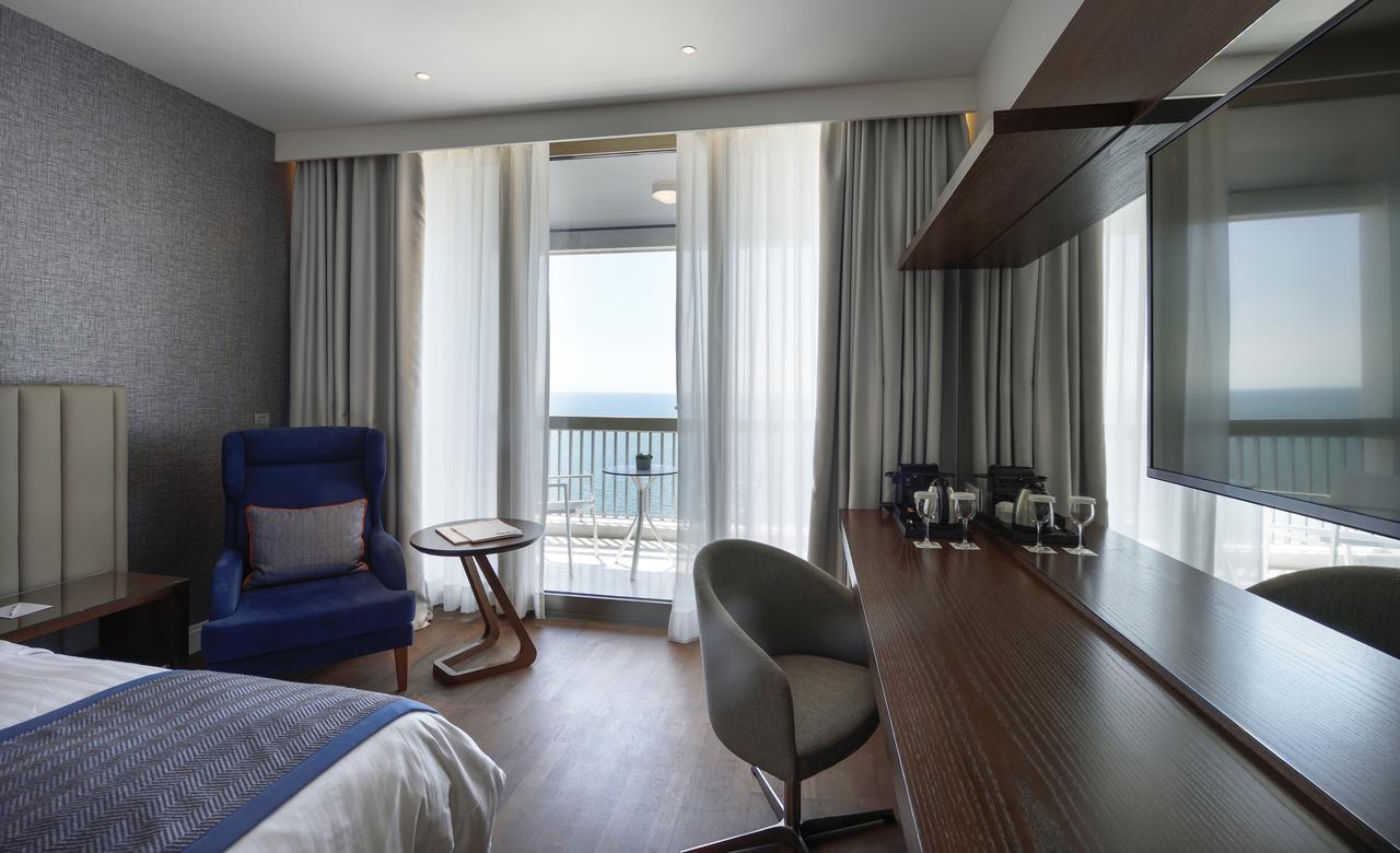 Makedonia Palace Thessaloníki Eksteriør bilde A room at the hotel